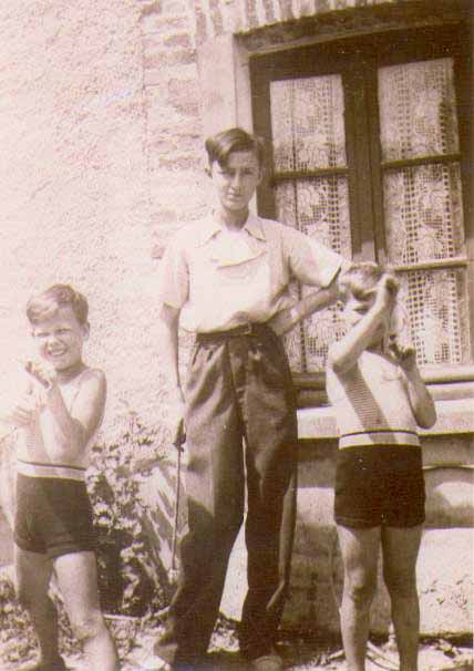 Henri avec Roger et Raymond PARENTON